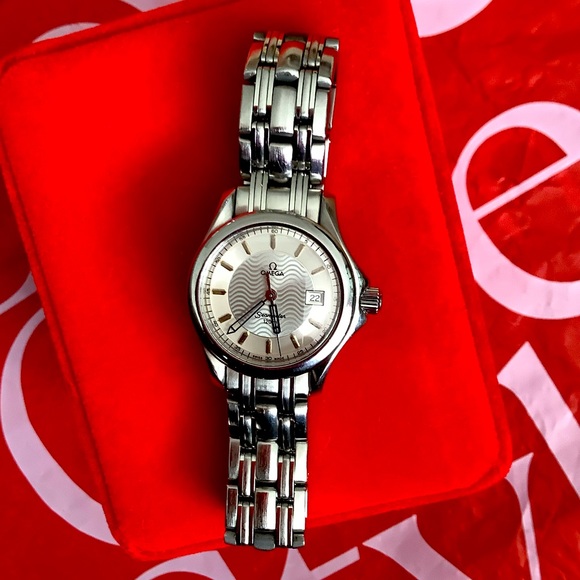 Beautiful ladies OMEGA -SWISS made watch ❤️‍?❤️‍?❤️‍? main image 11